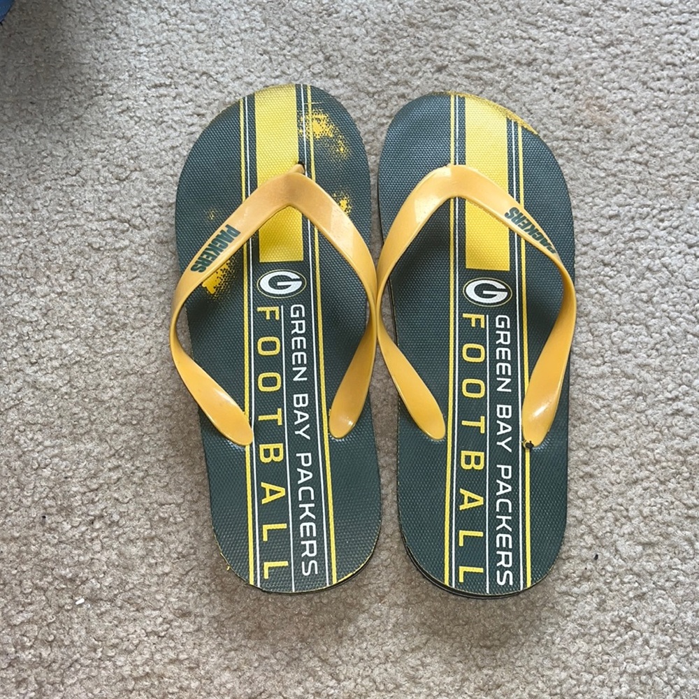 packer flip flops